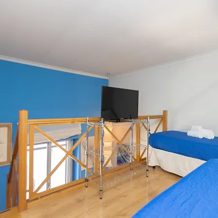 Colosseum Bright Two Bedroom Апартаменты Рим