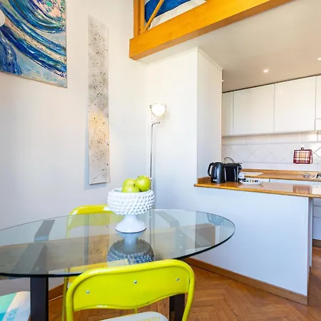 Colosseum Bright Two Bedroom * Рим