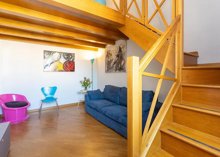 Colosseum Bright Two Bedroom