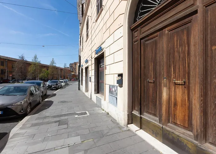 Colosseum Bright Two Bedroom Apartment Rome